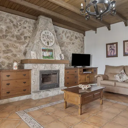 Casa Carmelo 1 Familas O Parejas * 科尼尔-德拉弗龙特拉